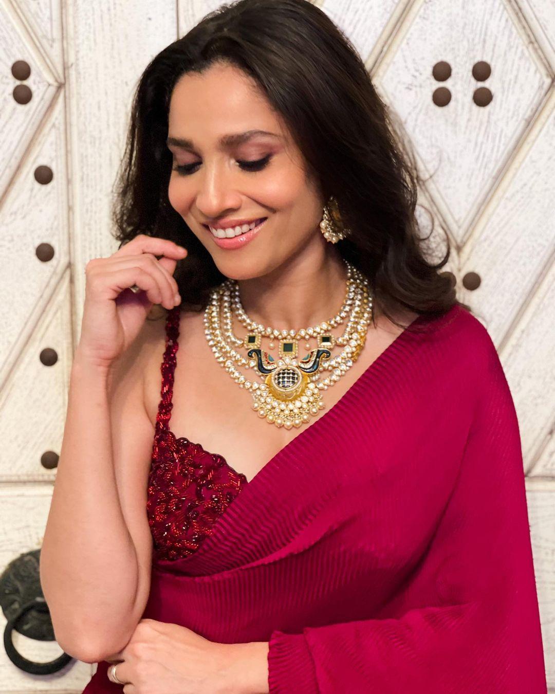 Bollywood actress Ankita Lokhande in red saree hot photos | looking very glamorous photos