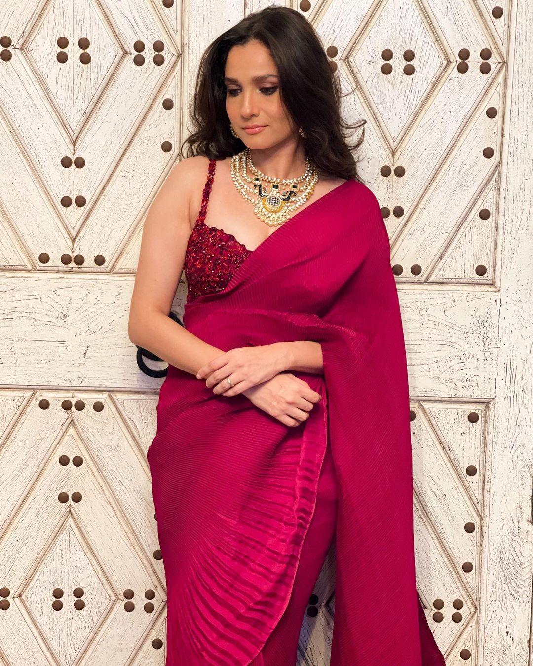 Bollywood actress Ankita Lokhande in red saree hot photos | very beautiful and glamorous pictures