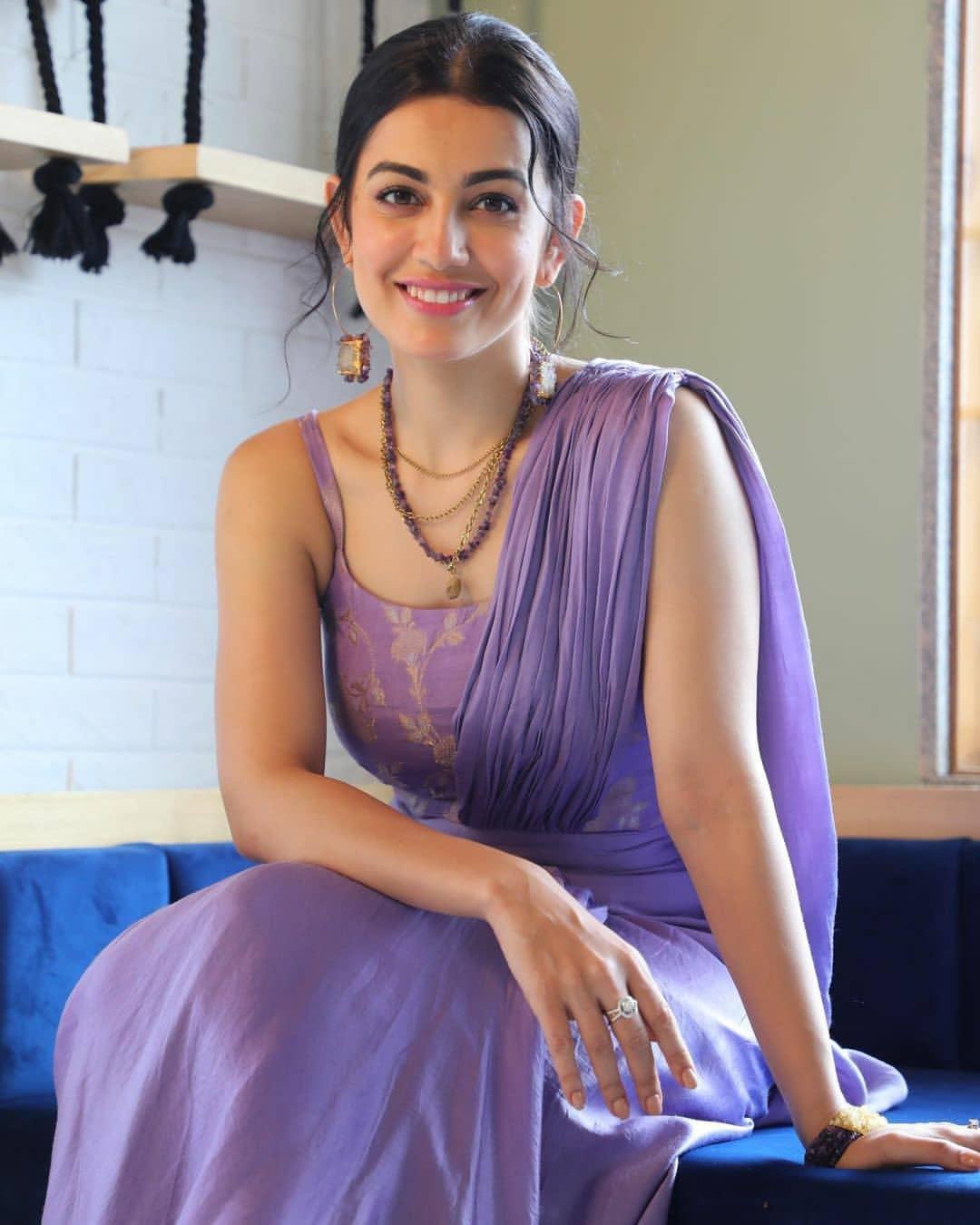 Actress Esha Kansara looking very glamorous and cute photos |Esha Kansara exclusive hot and spicy stills