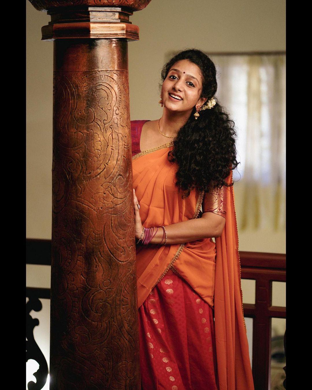Arsha Chandini Baiju in half saree hot and sexy photoshoot | Arsha Chandini Baiju exclusive hot and sexy photoshoot
