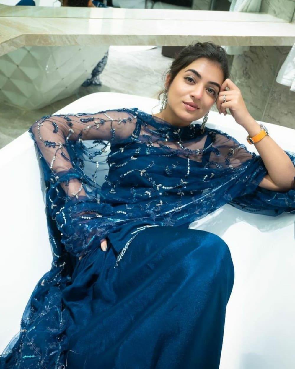 Nazriya Nazim very beautiful and hot photos gallery | Nazriya Nazim looking very beautiful and glamorous pictures