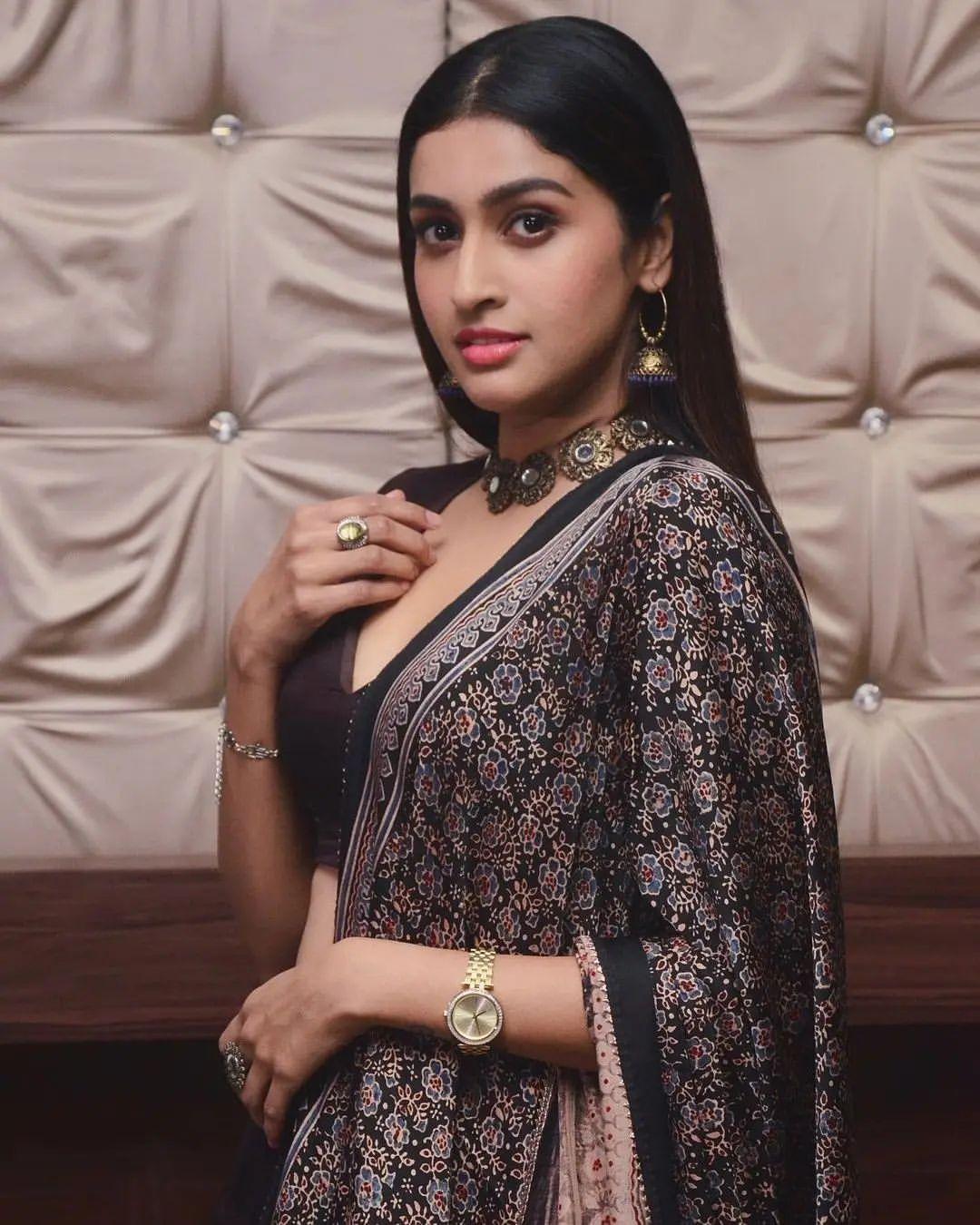 Tanya Ravichandran looking very beautiful and cute stills | Tanya Ravichandran very beautiful and attractive hot photos
