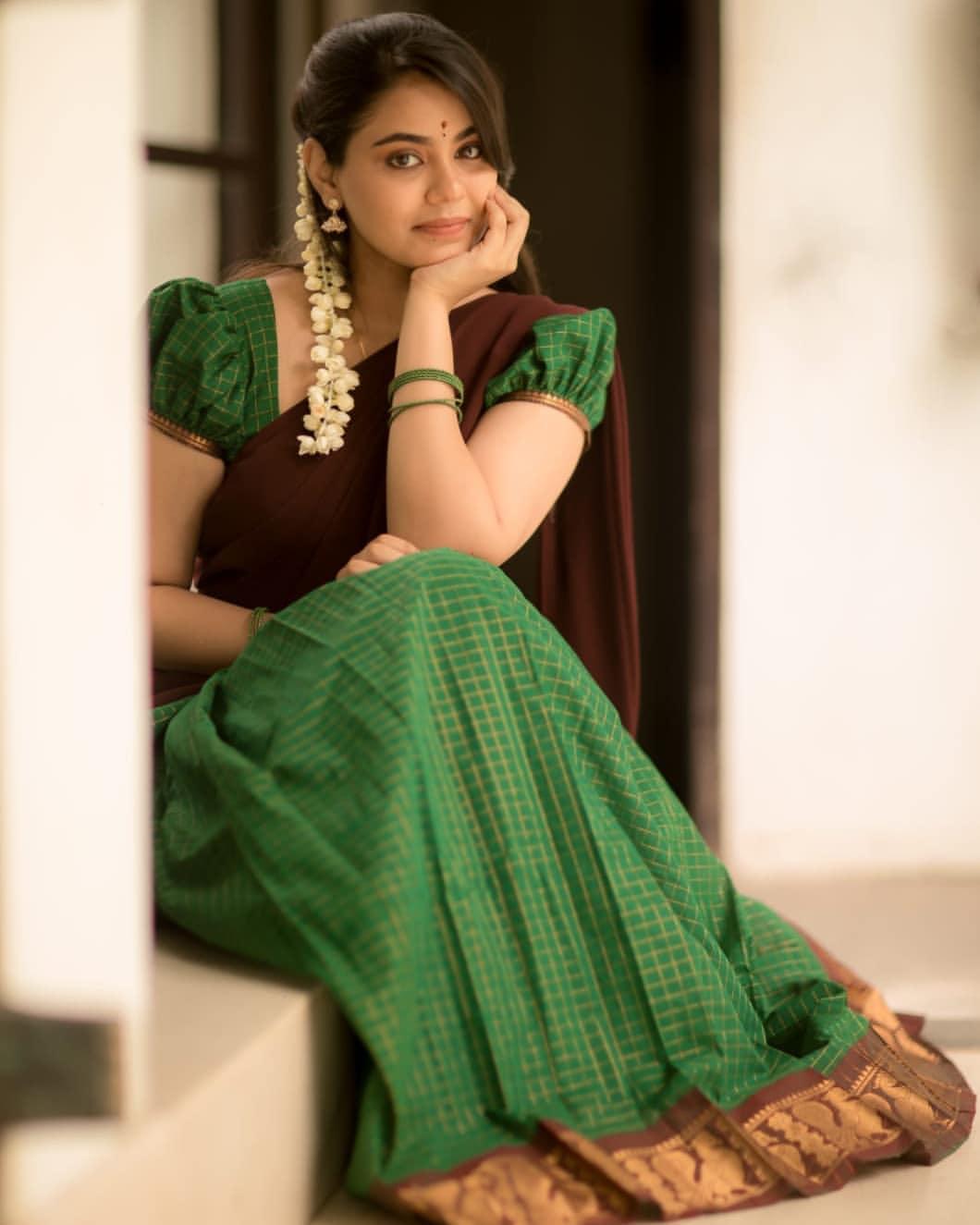 South Indian actress Monica Chinnakotla in half saree hot and sexy photoshoot | Monica Chinnakotla very beautiful and glamorous pictures