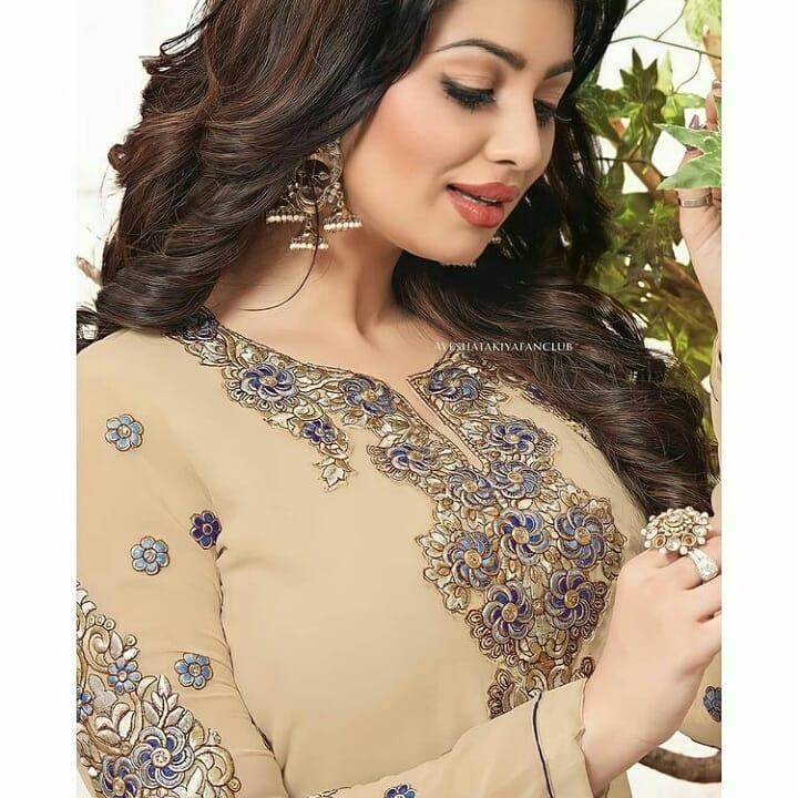 Bollywood actress Ayesha Takia exclusive hot photos gallery | Ayesha Takia very beautiful and sexy stills