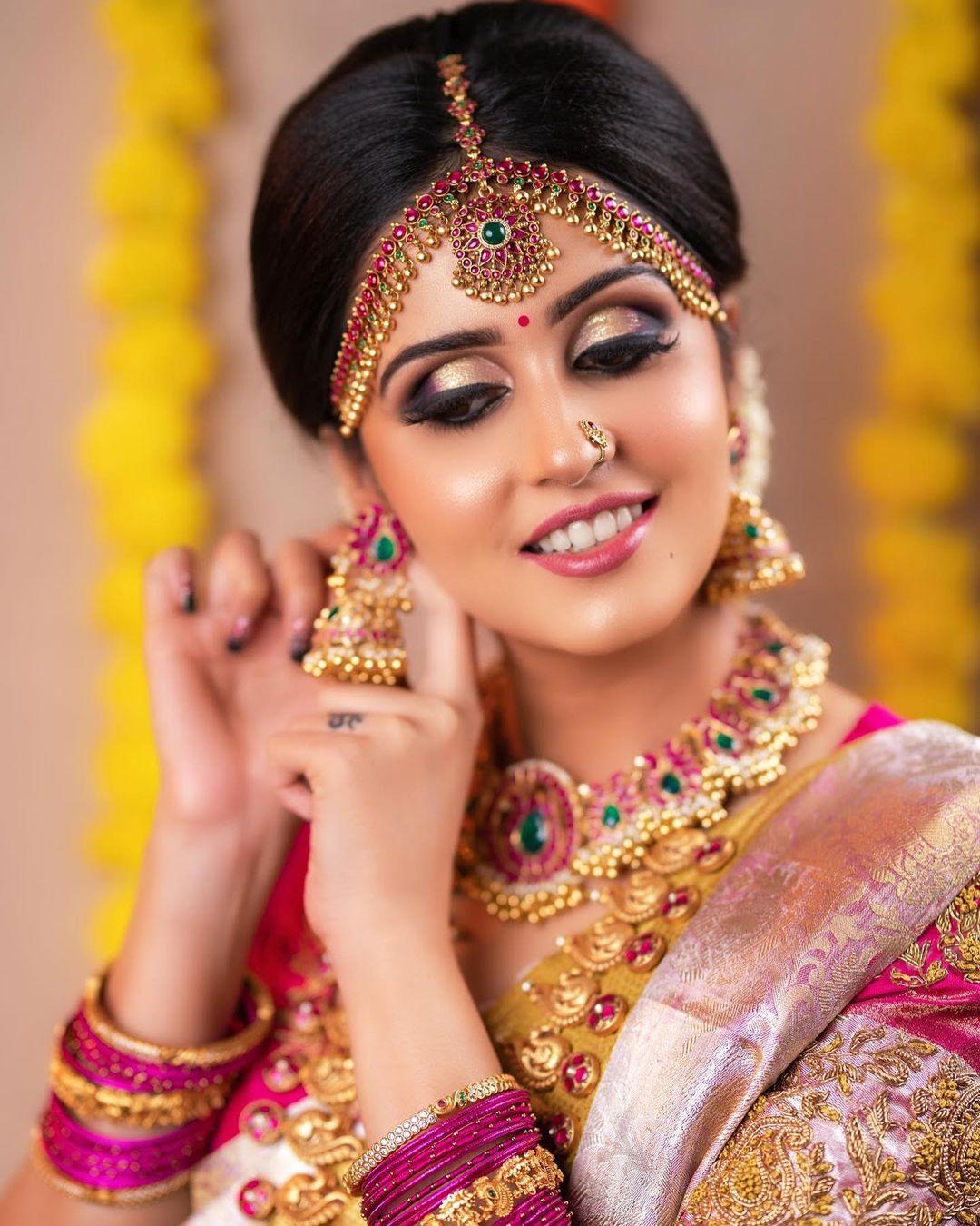 Sandalwood actress Ashita Chandrappa in bridal makeup hot photos | Ashita Chandrappa looking very attractive and sexy photoshoot