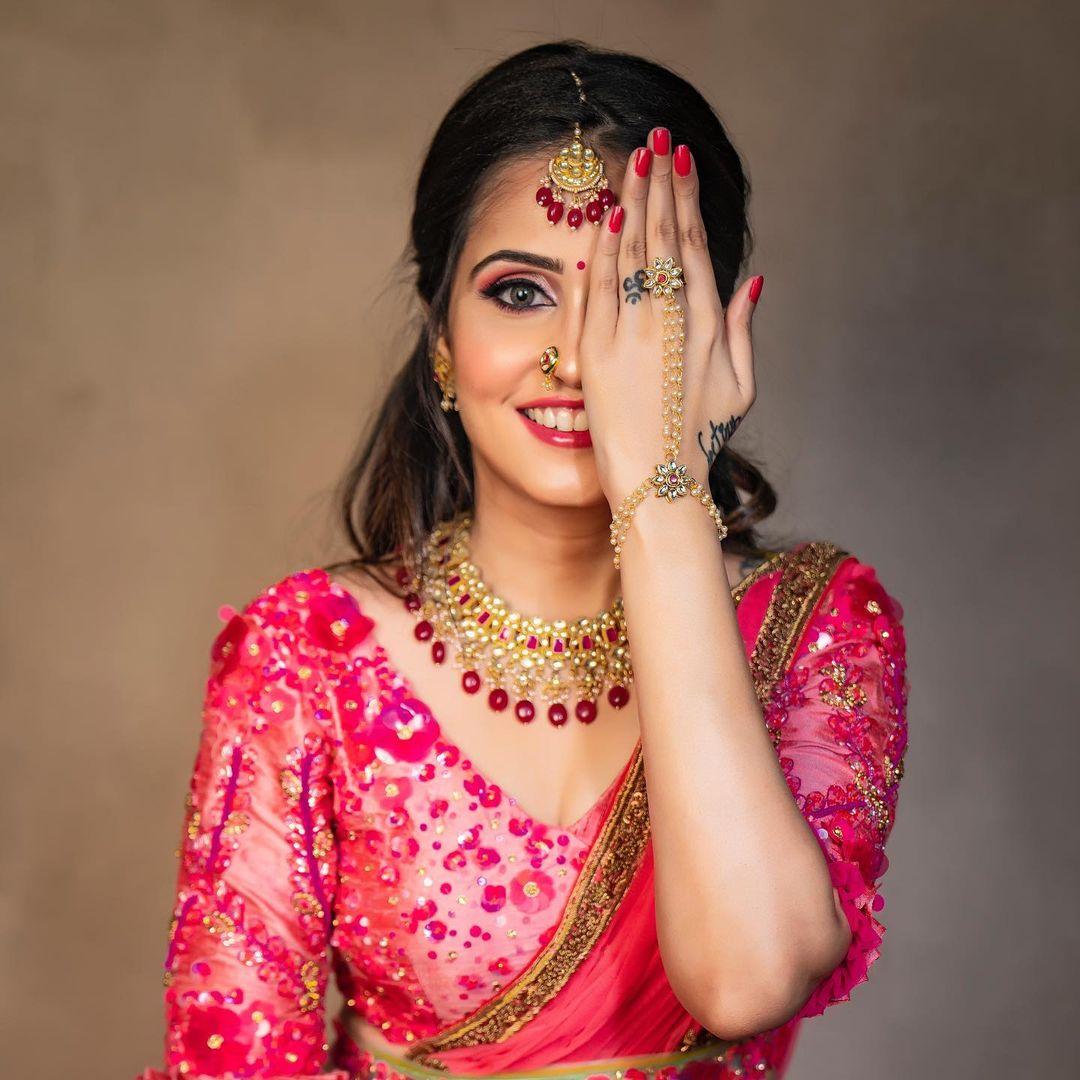 Sandalwood actress Ashita Chandrappa in bridal makeup hot photos | Ashita Chandrappa looking very beautiful and cute photos