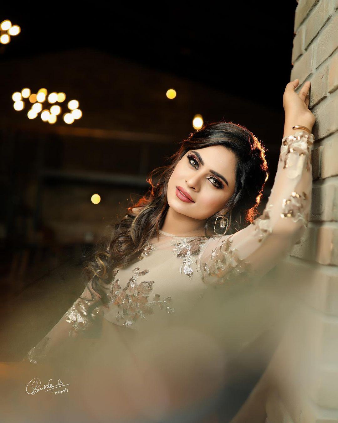 Sandalwood actress Deepika Das in lehenga hot photos |Deepika Das exposing very hot and sexy photoshoot