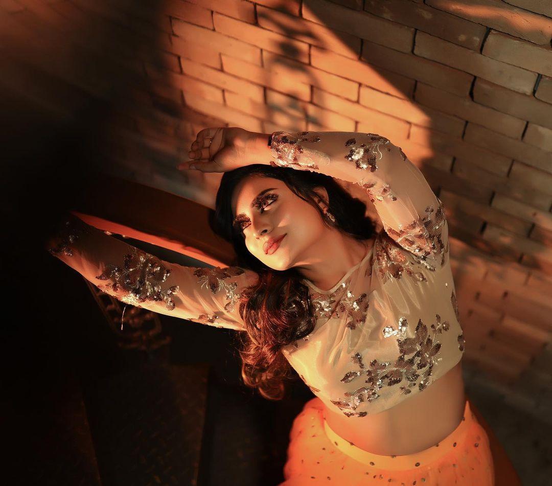 Sandalwood actress Deepika Das in lehenga hot photos |Deepika Das latest hot and sexy photoshoot