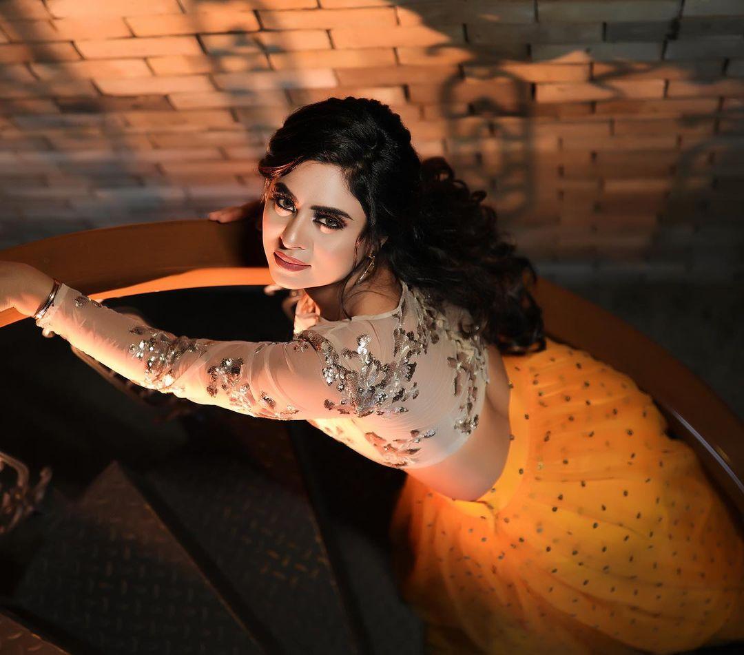 Sandalwood actress Deepika Das in lehenga hot photos |Deepika Das looking very beautiful and glamorous pictures