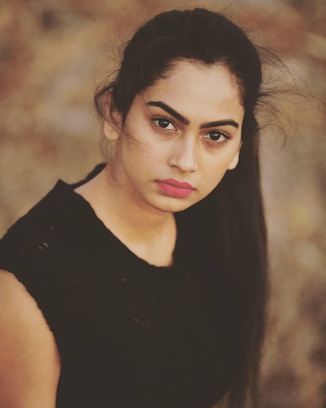 Swathi Konde in black dress hot photos gallery | Swathi Konde very attractive and hot stills
