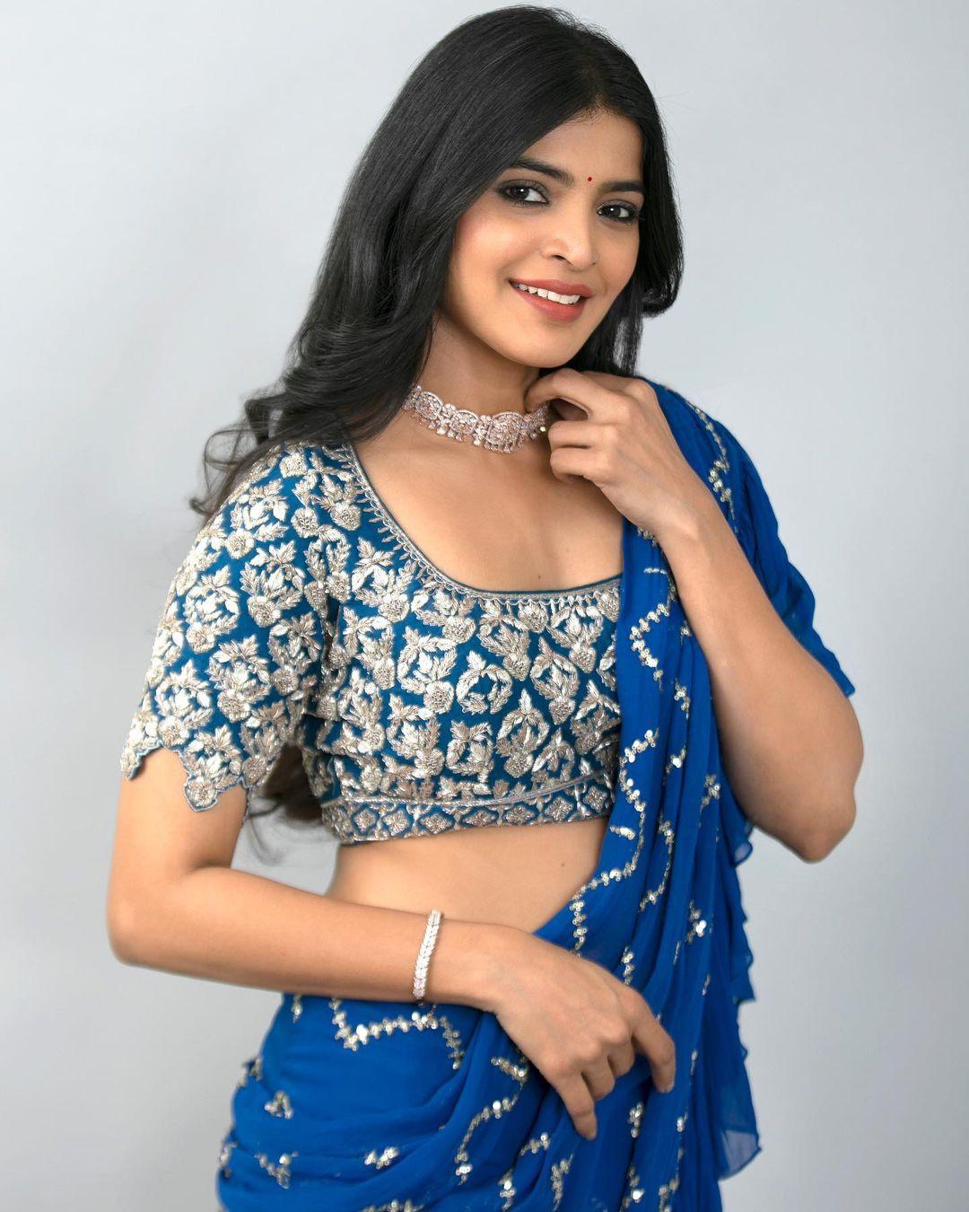 Telugu actress Sanchita Shetty looking very glamorous photos | Sanchita Shetty very beautiful and glamorous pictures