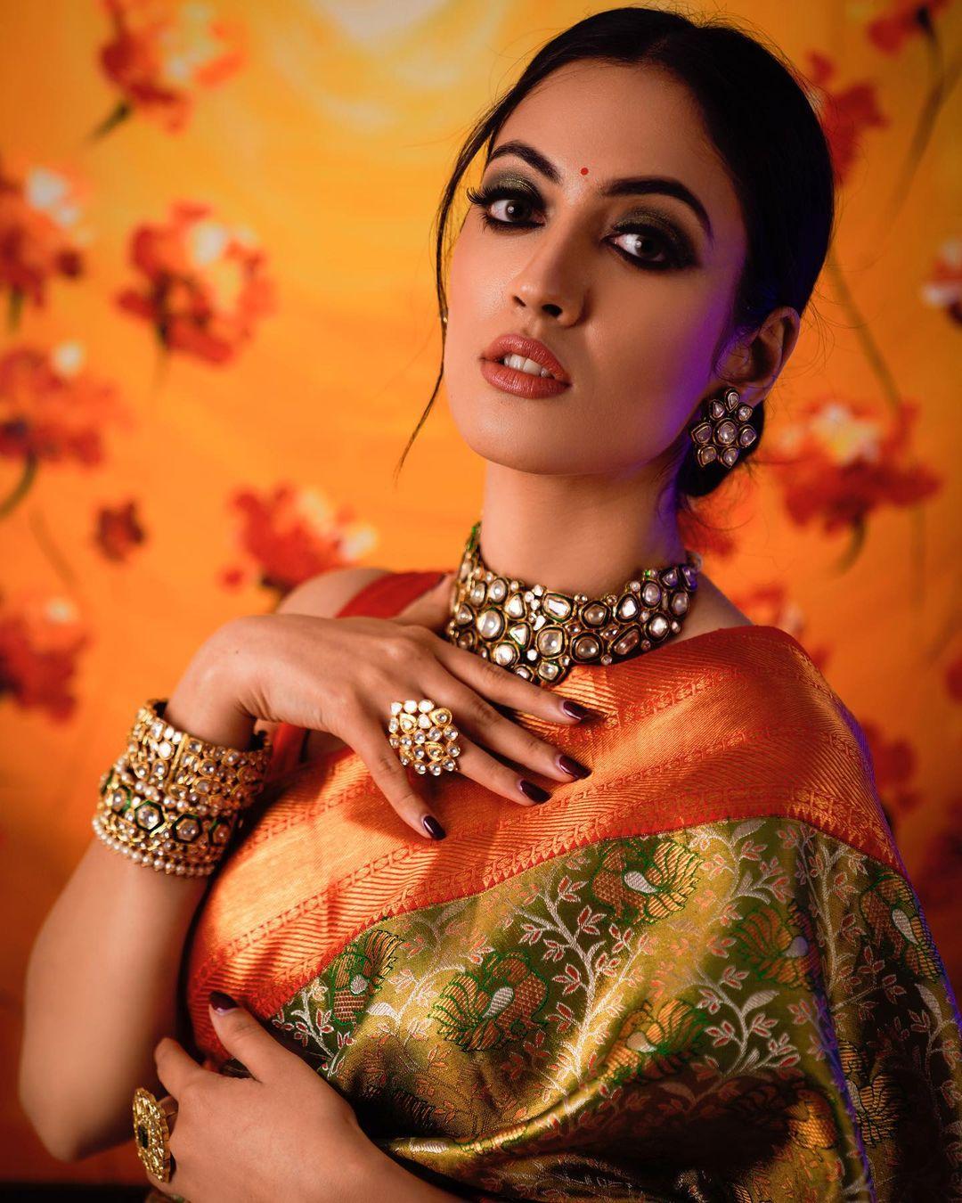 Indian television actress Aditi Sharma in saree bridal makeup hot photos |Aditi Sharma exclusive hot and spicy stills