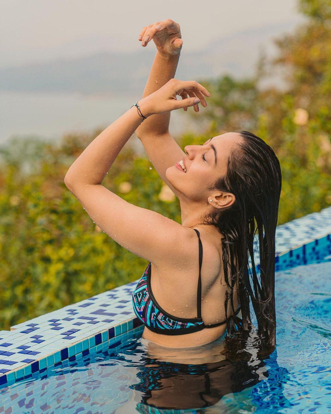 Television actress Aditi Sharma and sexy photos | Aditi Sharma very beautiful and glamorous photos