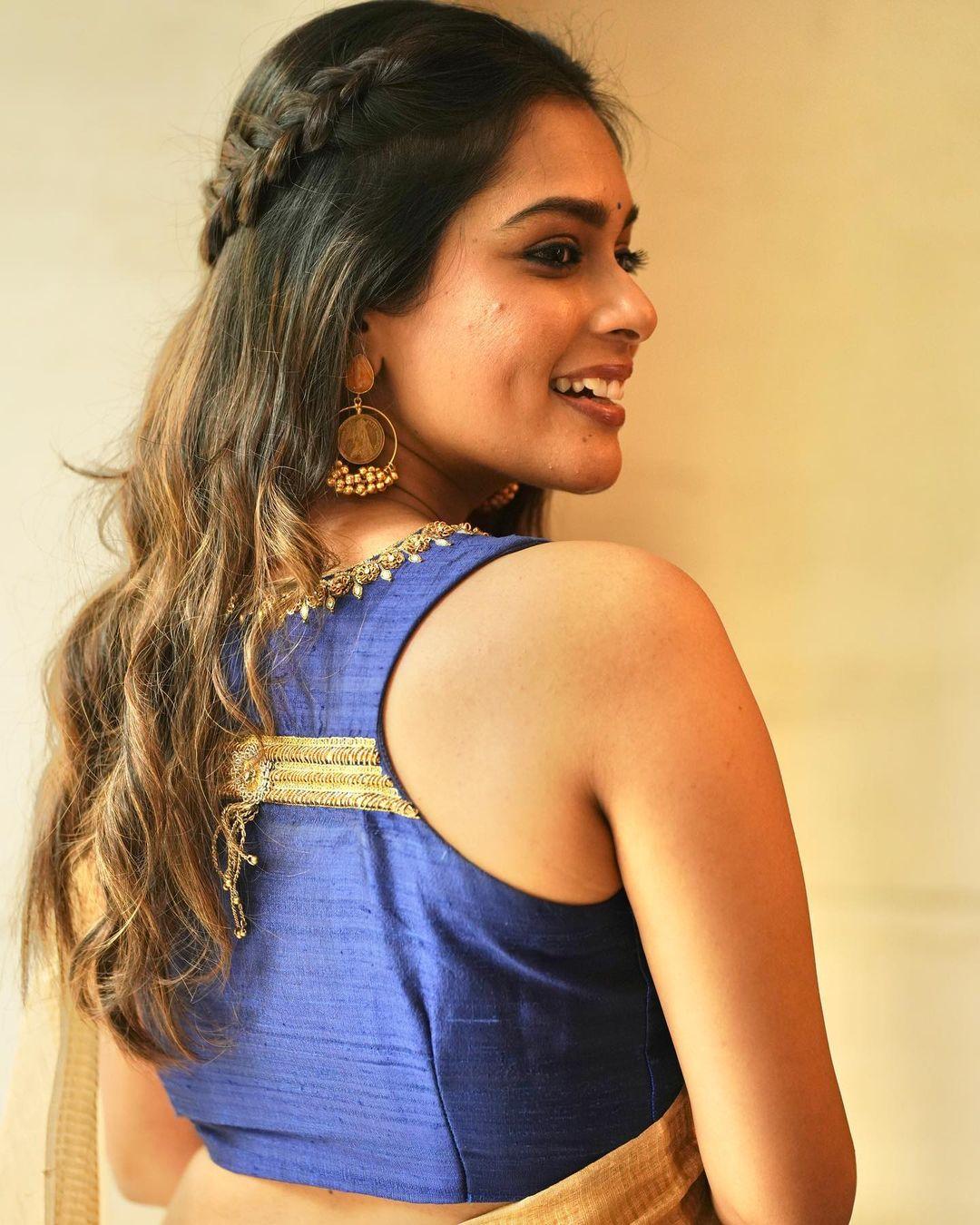 Keerthi Shanthanu (kiki vijay ) in saree hot and spicy photos |Keerthi Shanthanu exclusive hot photos gallery