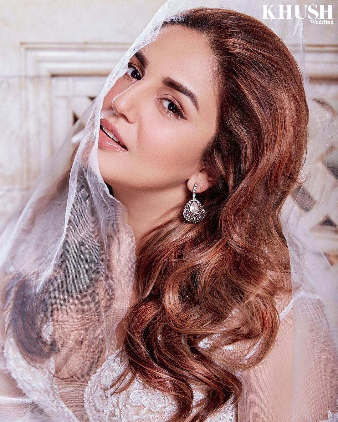 Bollywood actress Huma Qureshi exclusive hot and sexy photoshoot | Huma Qureshi latest hot and spicy photos gallery