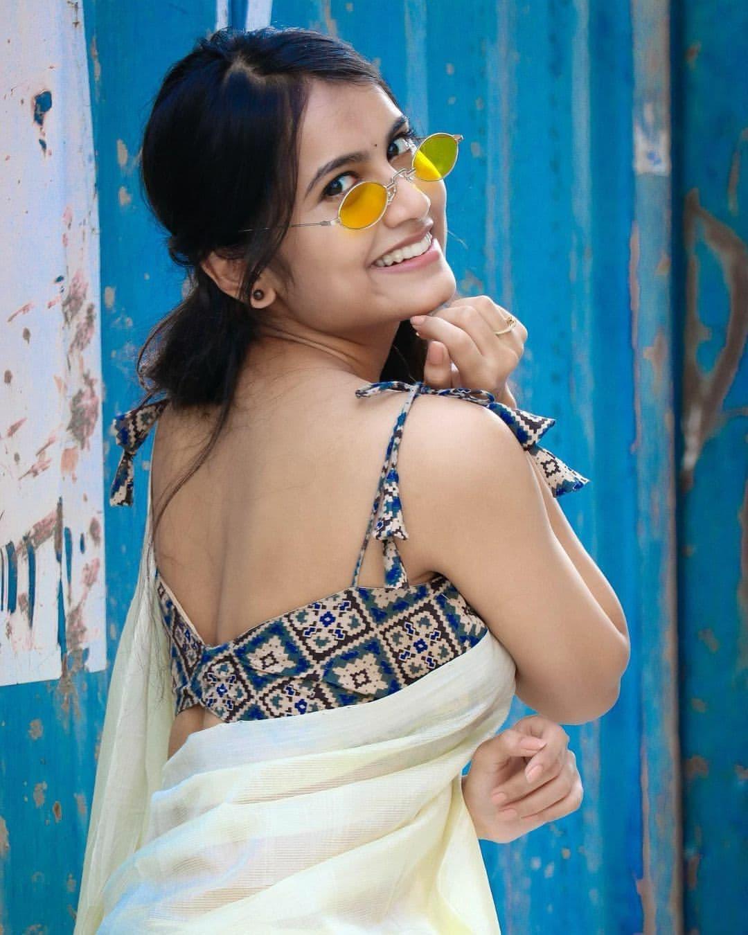 South Indian actress Varshinne Bunny Vox latest hot photos in saree |Varshinne Bunny Vox exclusive hot and spicy photos gallery