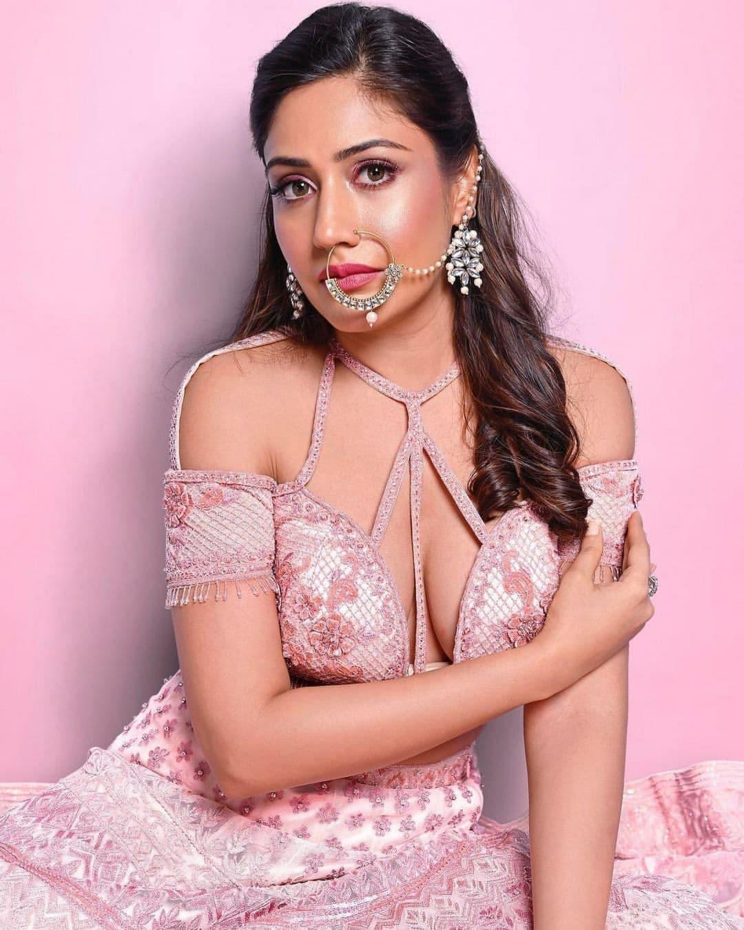 Actress Surbhi Chandna latest hot and sexy photoshoot | Surbhi Chandna exclusive hot and spicy photos