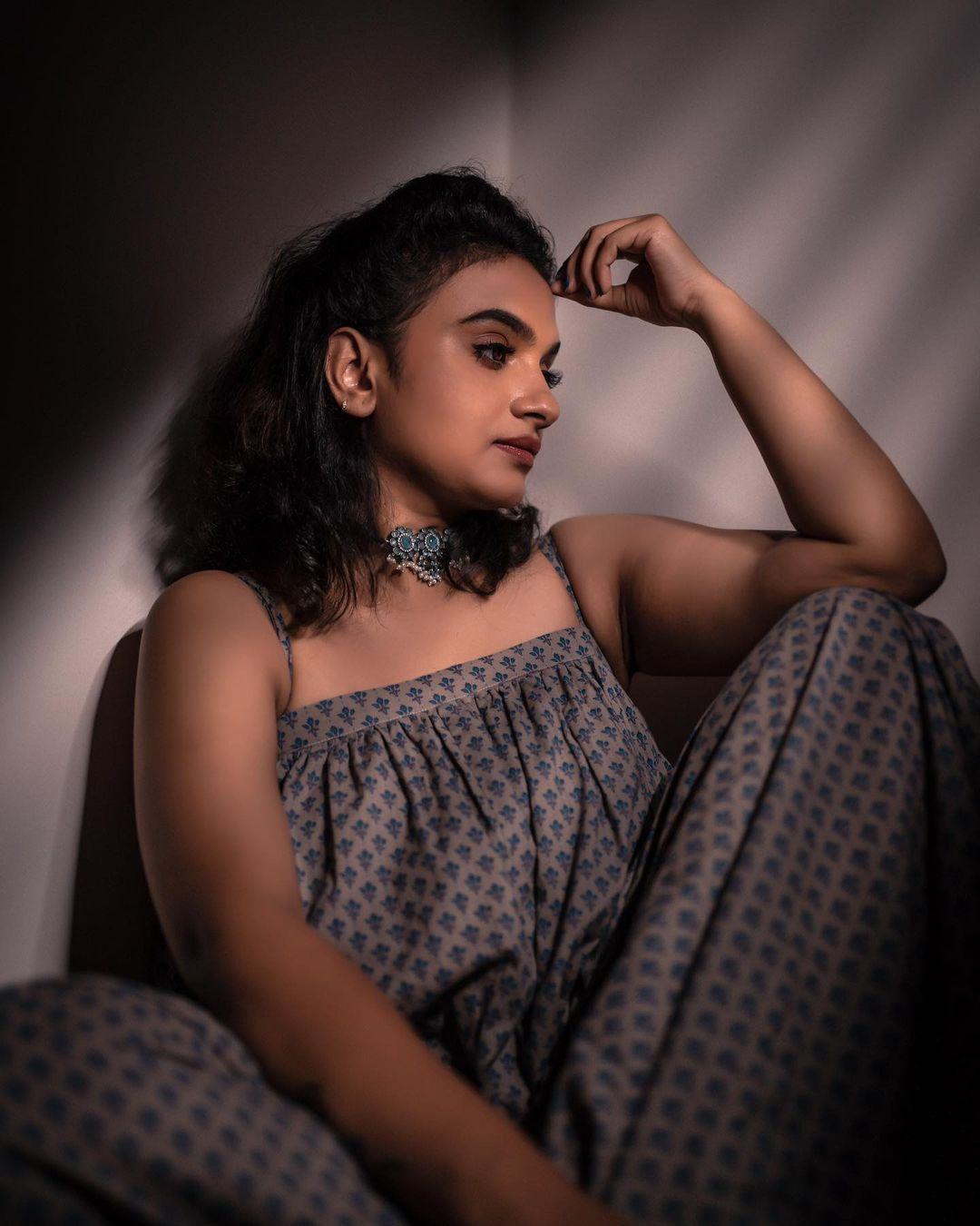 Malayalam actress Krishna Prabha beautiful and cute stills | Krishna Prabha looking very glamorous photos