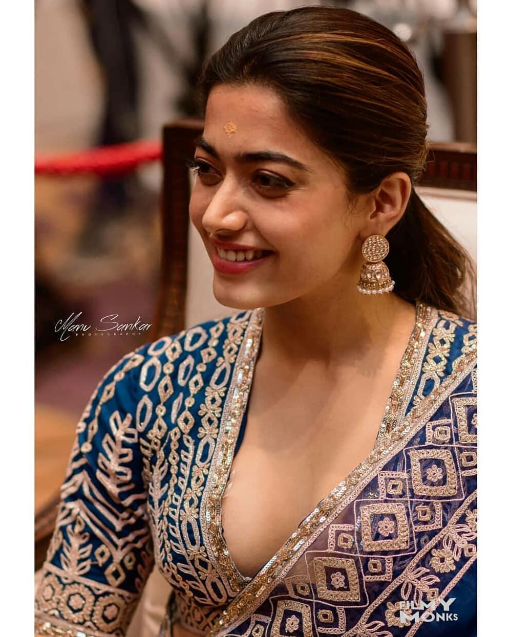 Rashmika exposing cleavage in party wear dress photos | Rashmika looking very beautiful and glamorous pictures