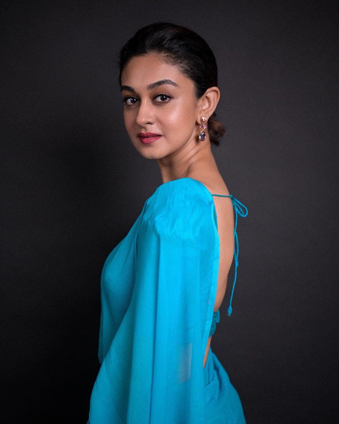Aishwarya Arjun in sky blue transparent saree hot photos |Aishwarya Arjun latest hot and spicy photos gallery