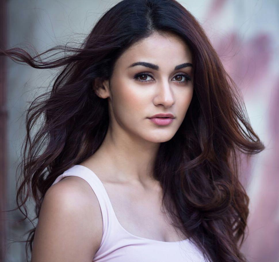 Bollywood actress Aditi Arya latest hot and sexy photoshoot | Aditi Arya latest hot and sexy photoshoot
