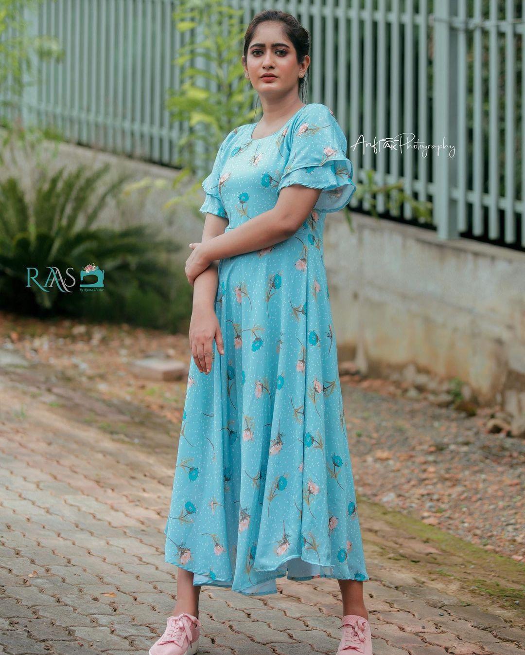 Malayalam actress Megha Mathew looking very beautiful and glamorous pictures |Megha Mathew very glamorous and beautiful pictures