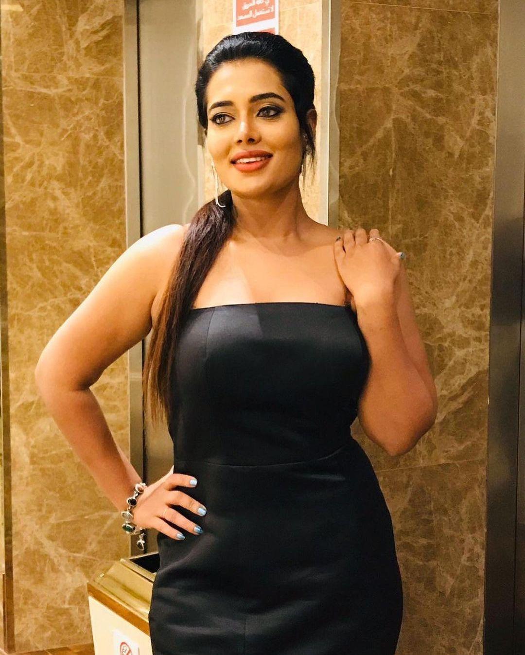 Bigg Boss and serial actress Remya Panicker hot and sexy photoshoot | Remya Panicker latest sexy hot photos