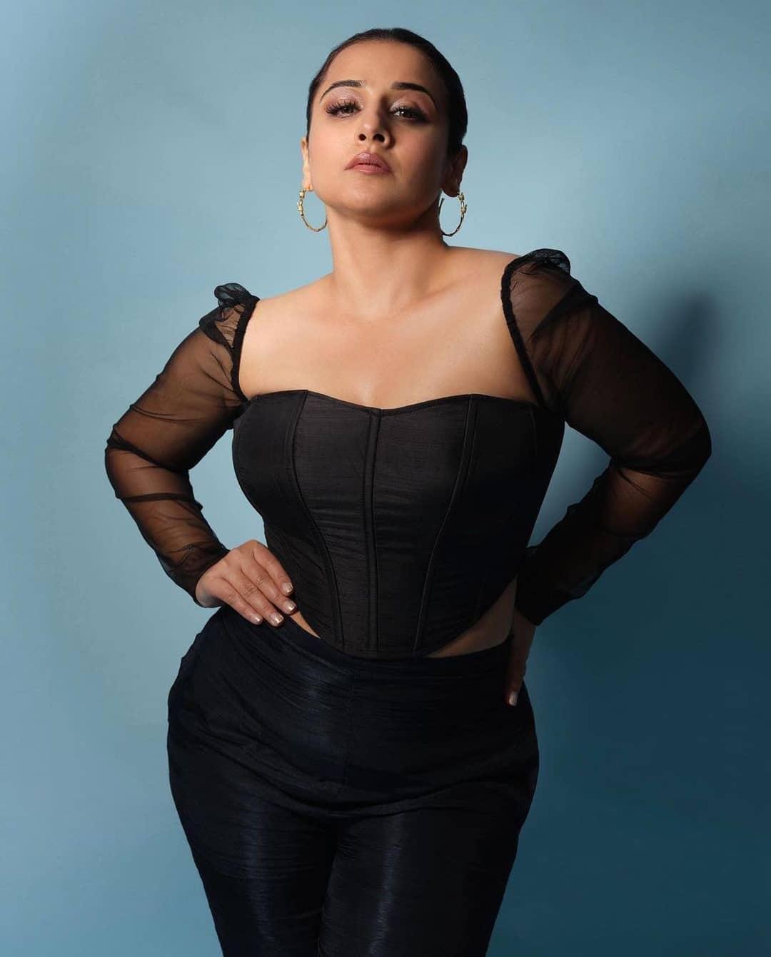 Bollywood actress Vidya Balan latest hot and. Sexy photoshoot | Vidya Balan looking very glamorous photos gallery
