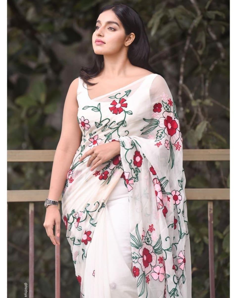 Malavika Menon latest hot and sexy photoshoot |Malavika Menon very beautiful and glamorous pictures