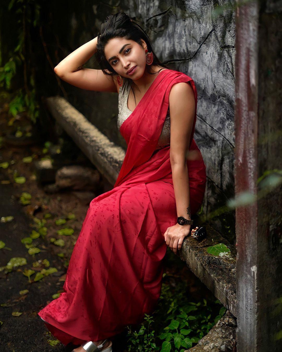 Ameya Mathew in red Transparent saree hot photos gallery |Exposing hot and spicy photos