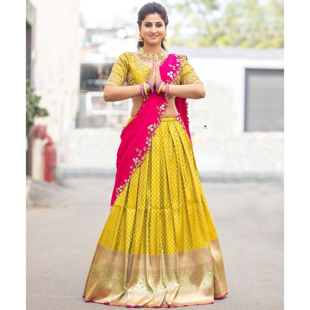 Telugu actress Varshini Sounderajan in half saree hot photos gallery | looking very attractive hot photos gallery