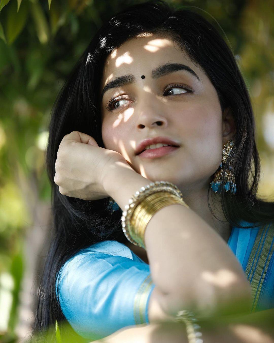 Vishakha Dhiman in blue saree exposing hot photos gallery | Looking very hot and spicy photos gallery