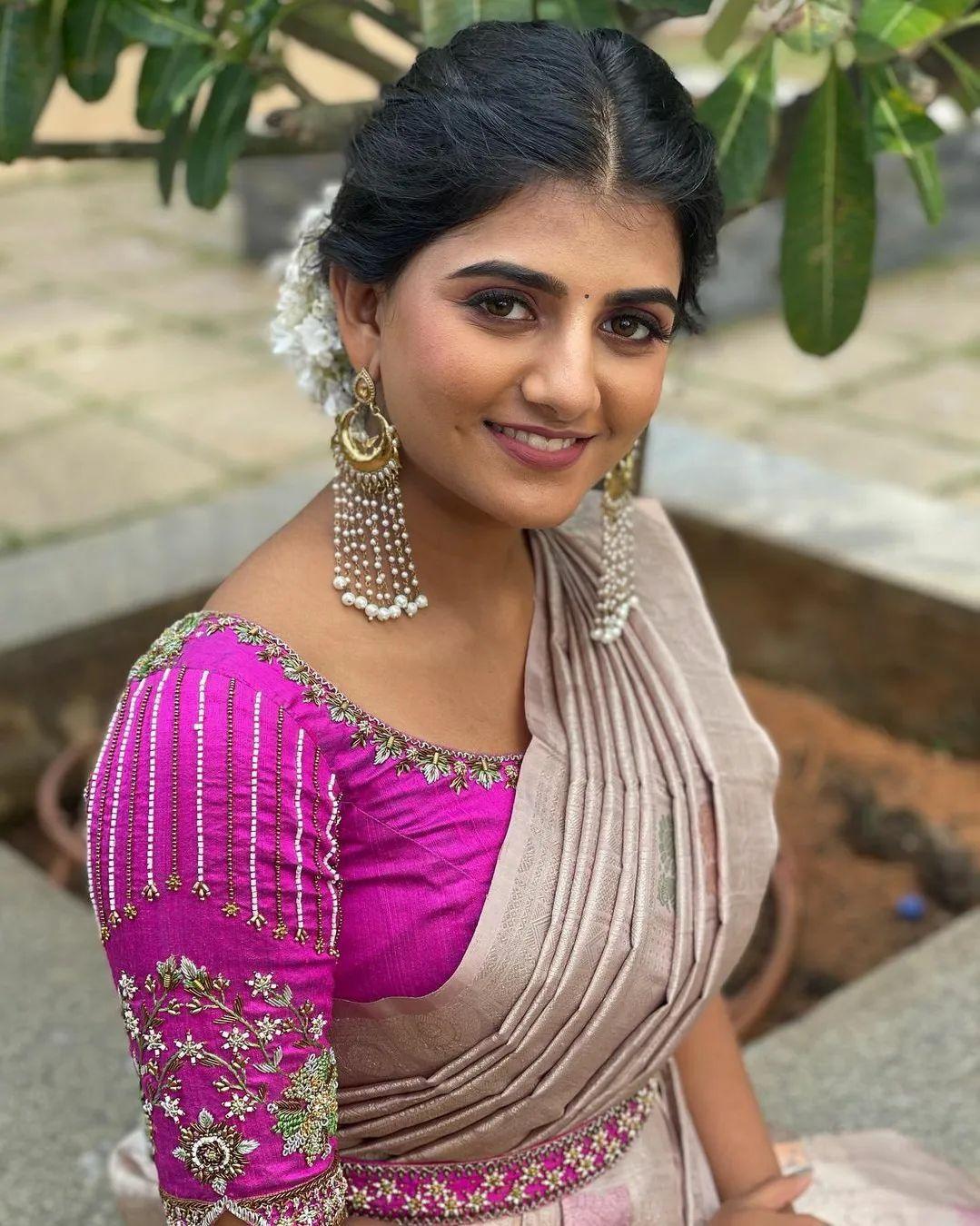 Gabriella Charlton in wedding makeup in Saree photos gallery |beautiful and glamorous pictures