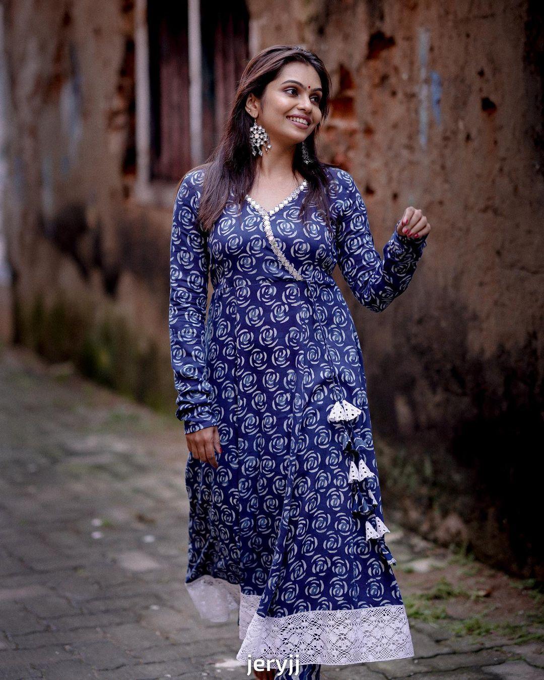 Malayalam actress Tanvi Ram beautiful and cute stills | Tanvi Ram latest hot and beautiful photos gallery