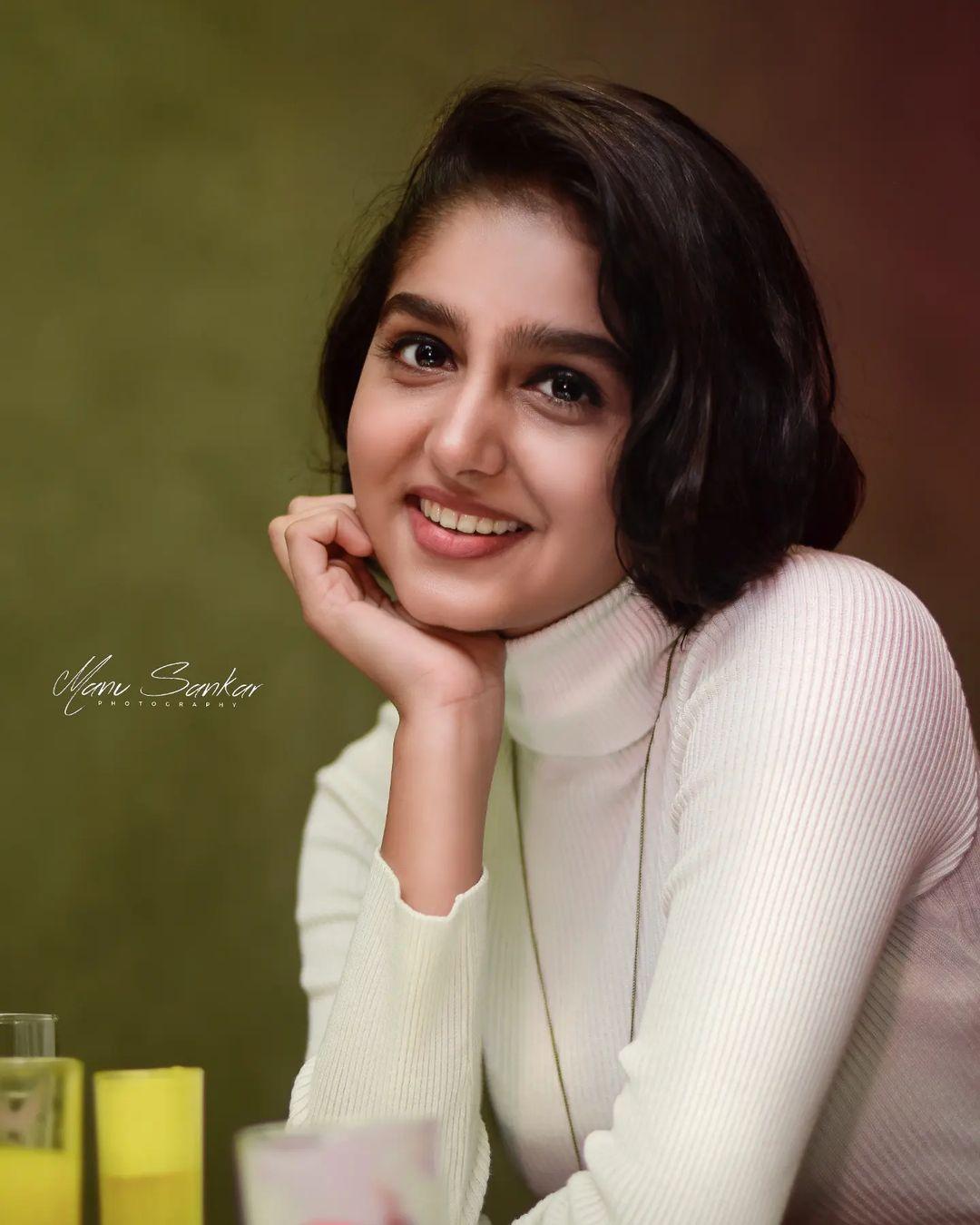 Super Saranya actress Anaswara Rajan latest hot photos | Anaswara Rajan exclusive hot and spicy stills