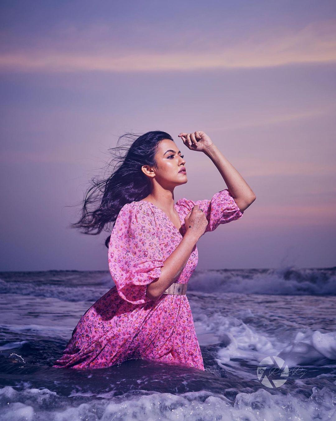 Malayalam actress Aparna Das exclusive hot and sexy photoshoot |looking very glamorous and cute stills
