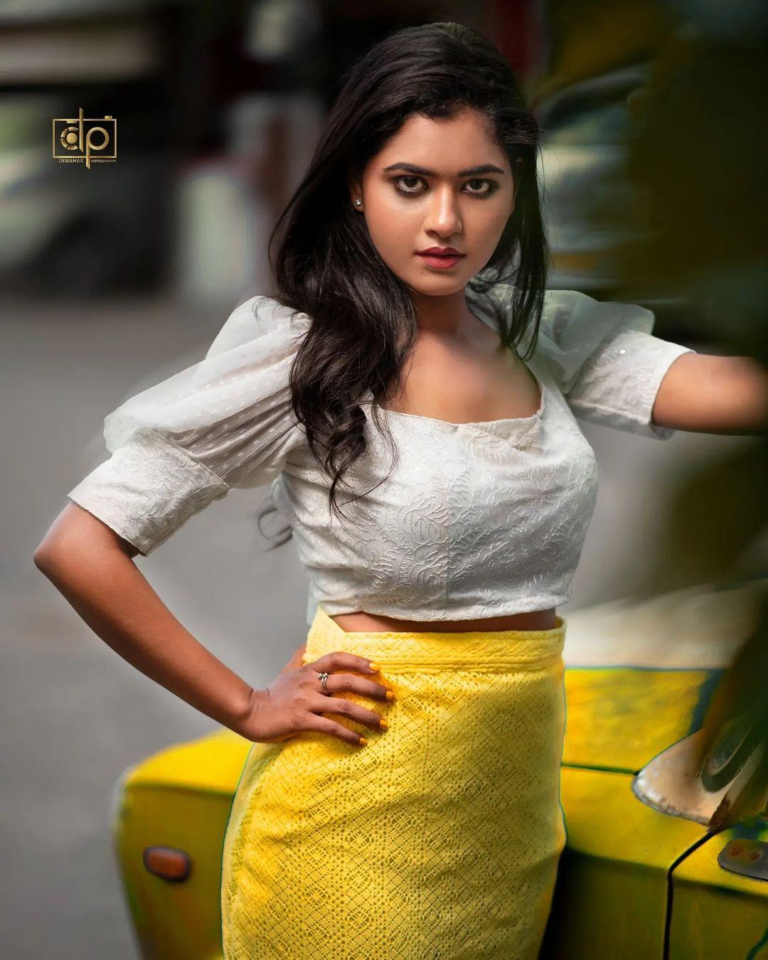 South Indian Deepa balu latest fashion photoshoot |very beautiful and cute photos gallery