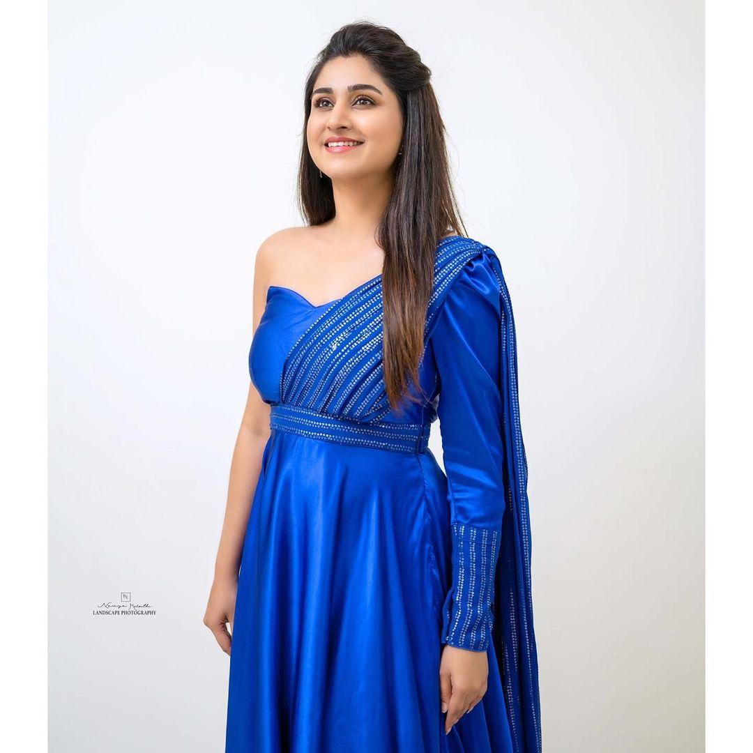Tamil actress Varshini Sounderajan very beautiful and sexy photoshoot |Varshini Sounderajan very beautiful and cute stills