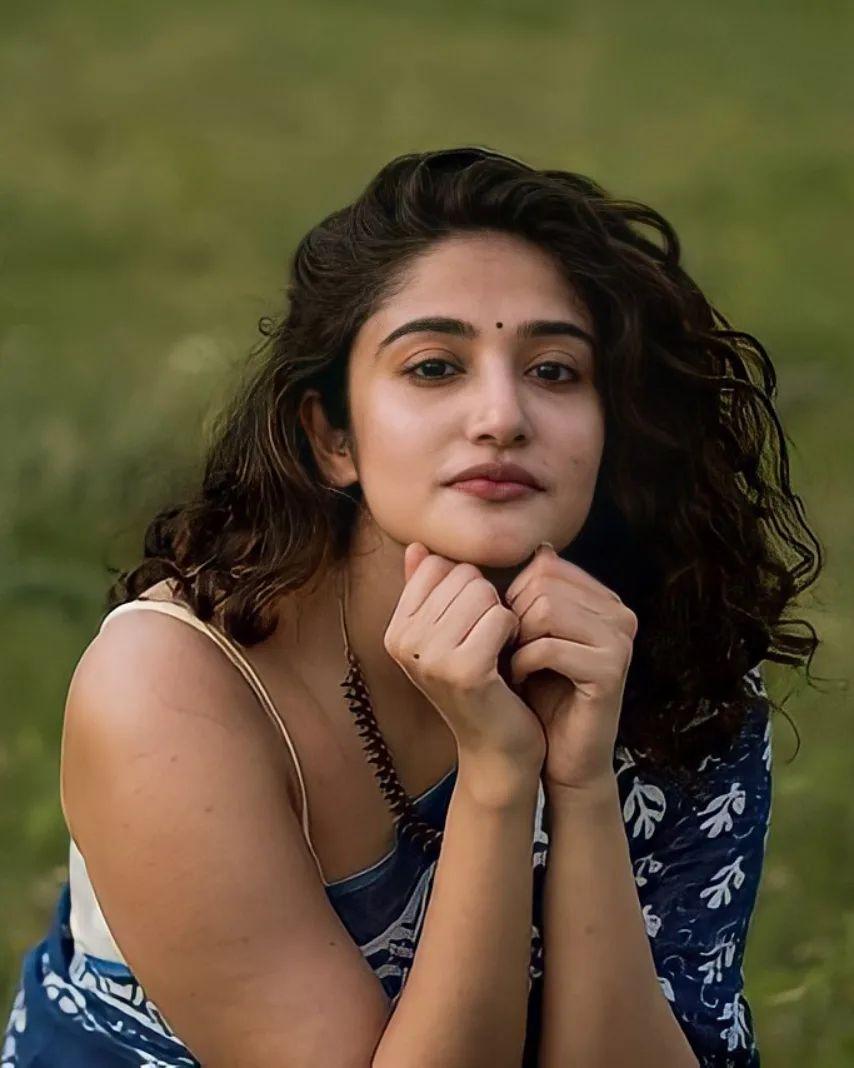 Anjana Jayaprakash in sleeveless blouse hot photos gallery | looking very beautiful and cute stills