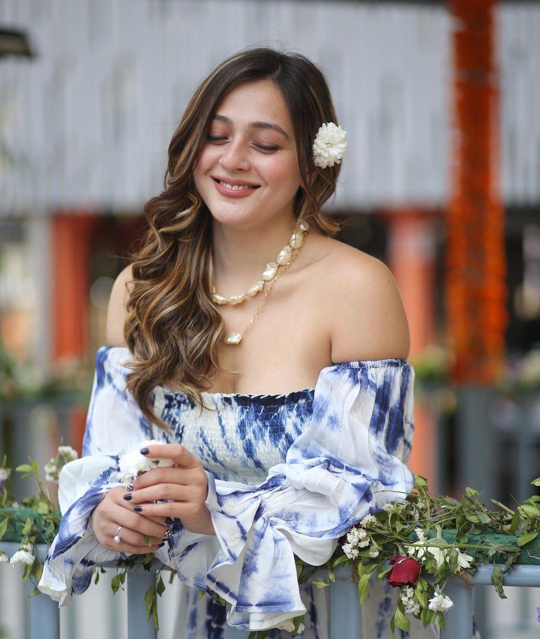 Actress Priyal gor exclusive hot and spicy photos gallery | beautiful and glamorous pictures