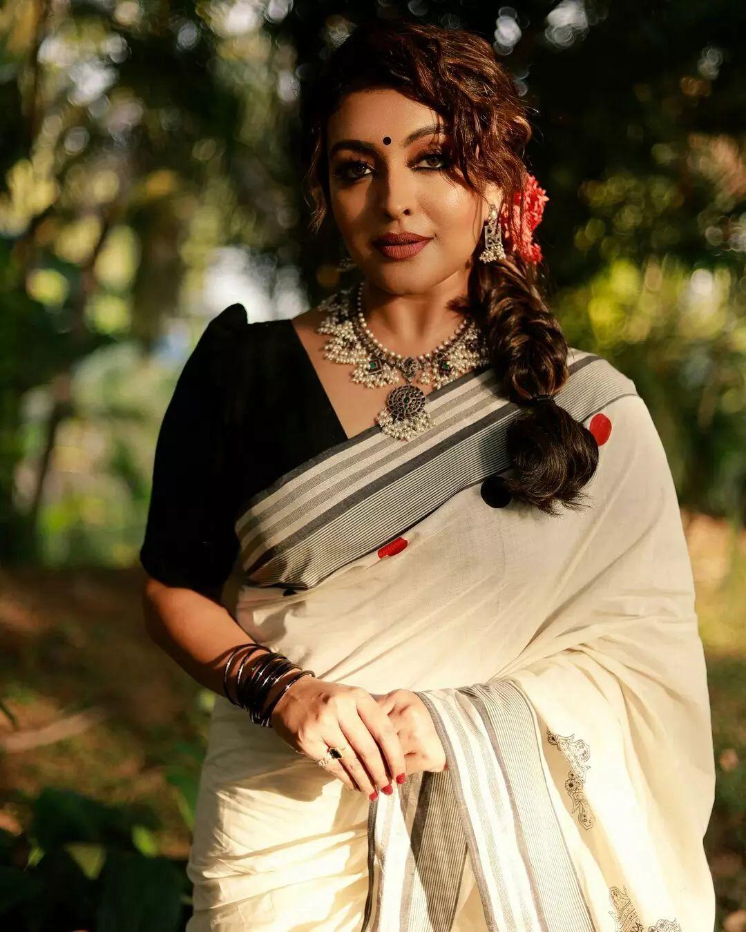 Malayalam actress Durga Krishna in set saree hot photos | beautiful and cute stills