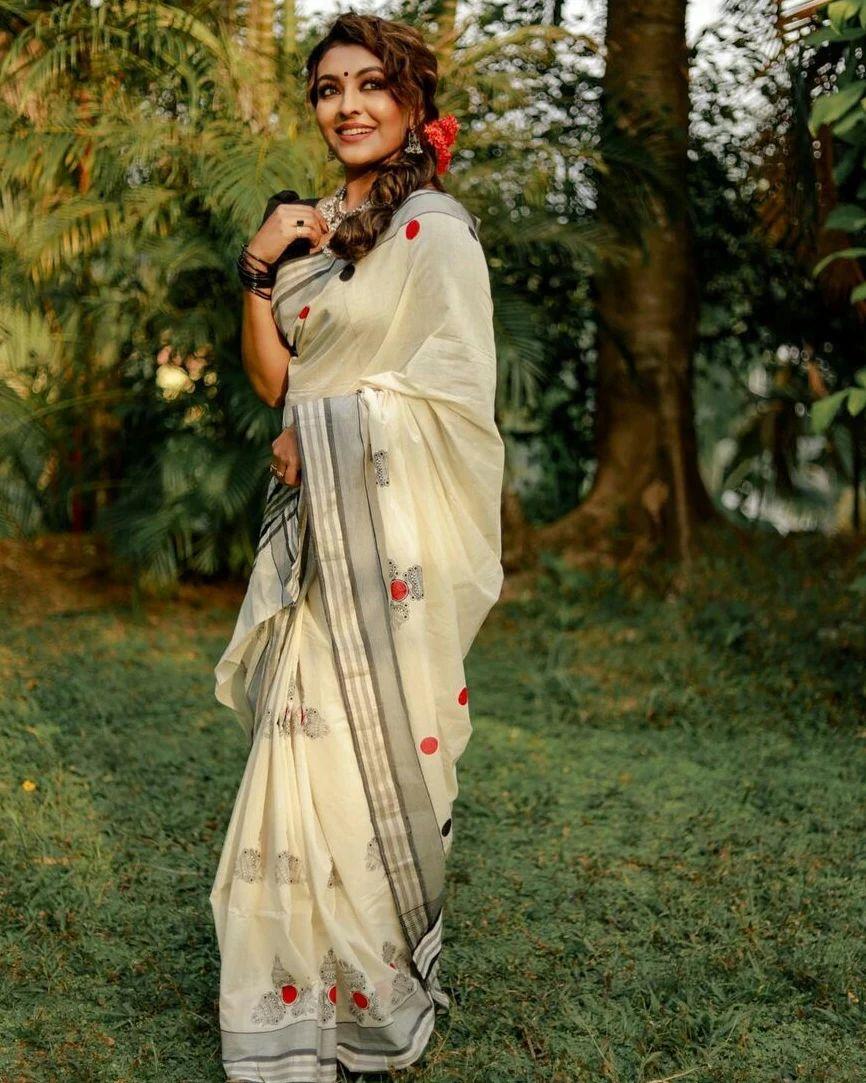 Malayalam actress Durga Krishna in set saree hot photos |exclusive hot and spicy stills