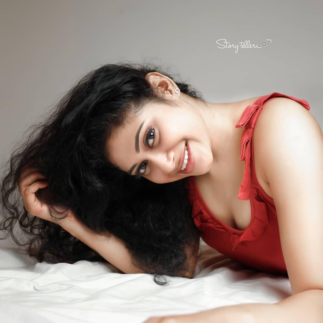 Malayalam Bigboss frame janaki sudheer exclusive hot and sexy photoshoot | beautiful and glamours photos