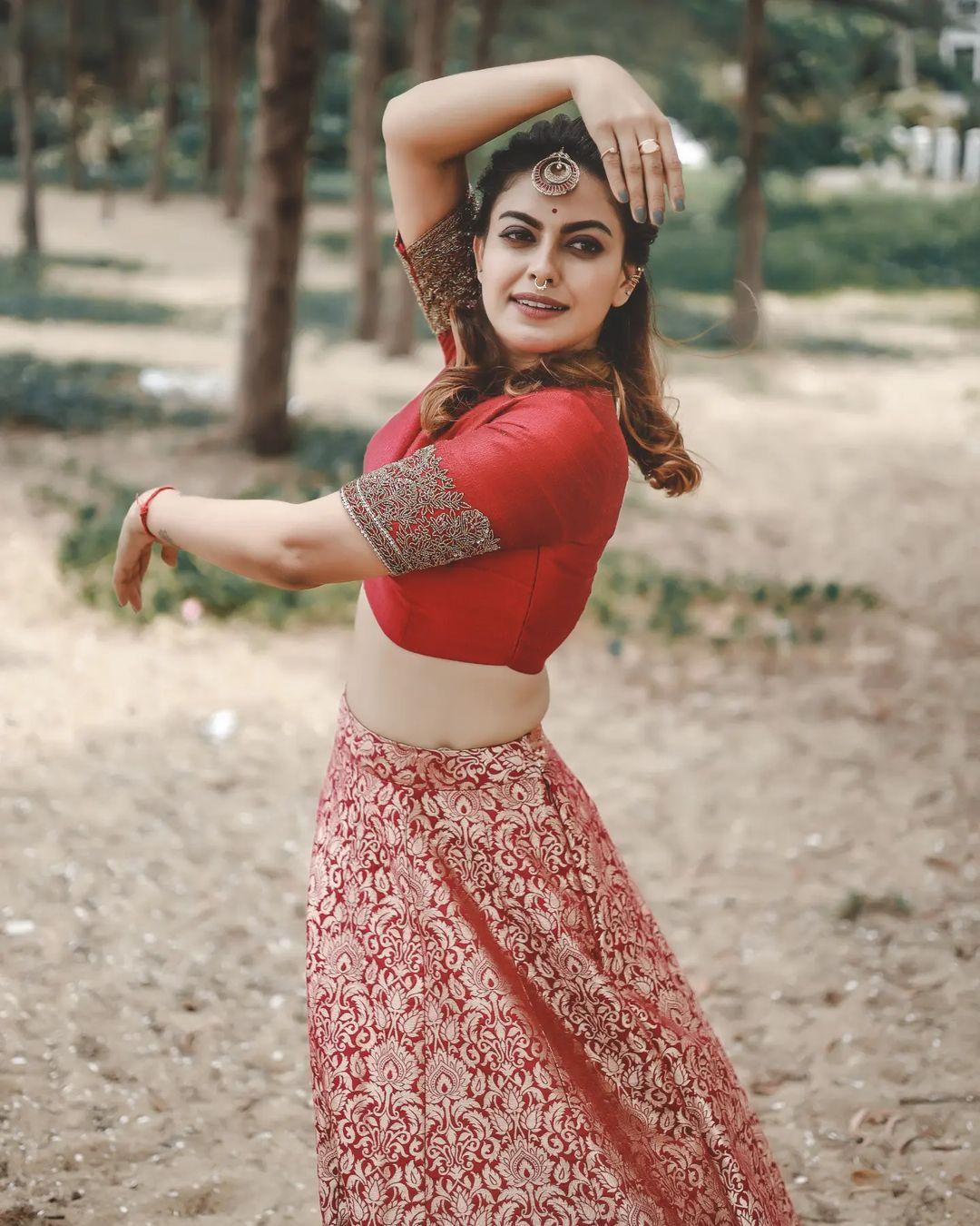 Malayalam actress Anusree very beautiful and glamours picture | Anusree beautiful and glamours picture