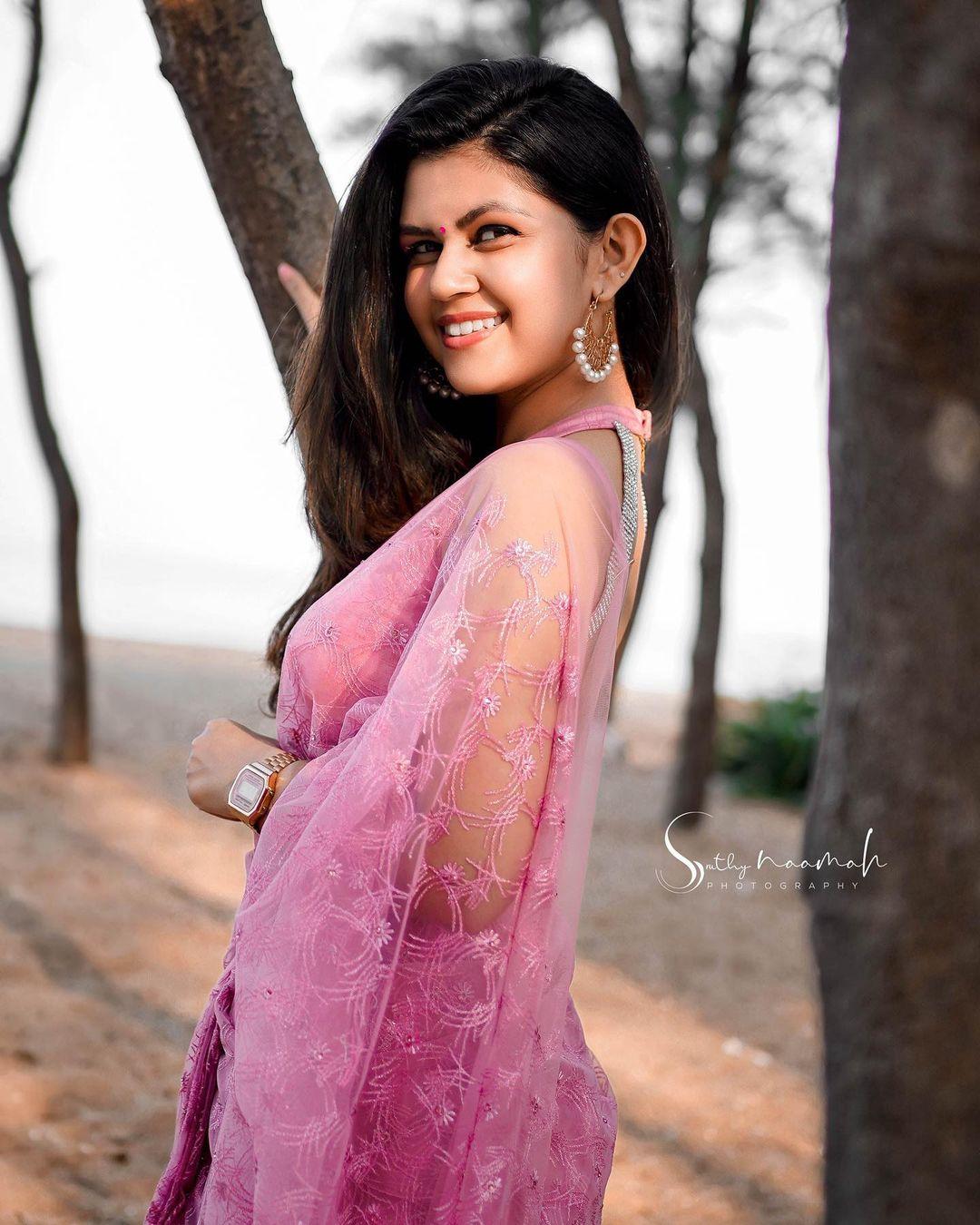 Malayalam actress Roshni singh in saree exclusive hot and spicy photos| latest hot and spicy photos