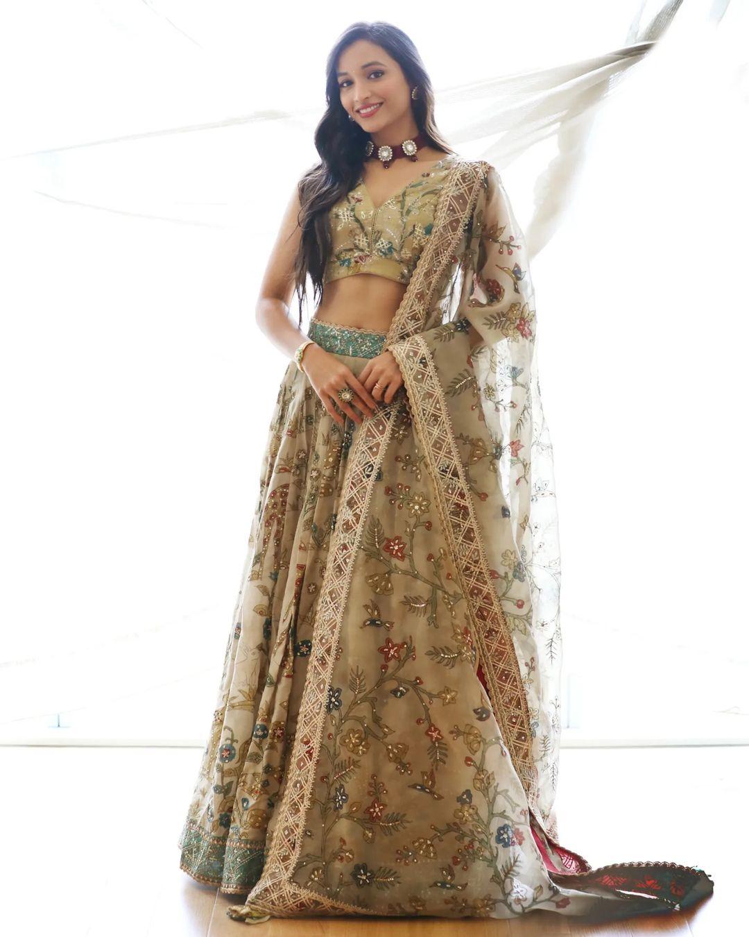KGF 2 actress Srinidhi Shetty latest hot and sexy photoshoot | looking very attractive and glamours photos