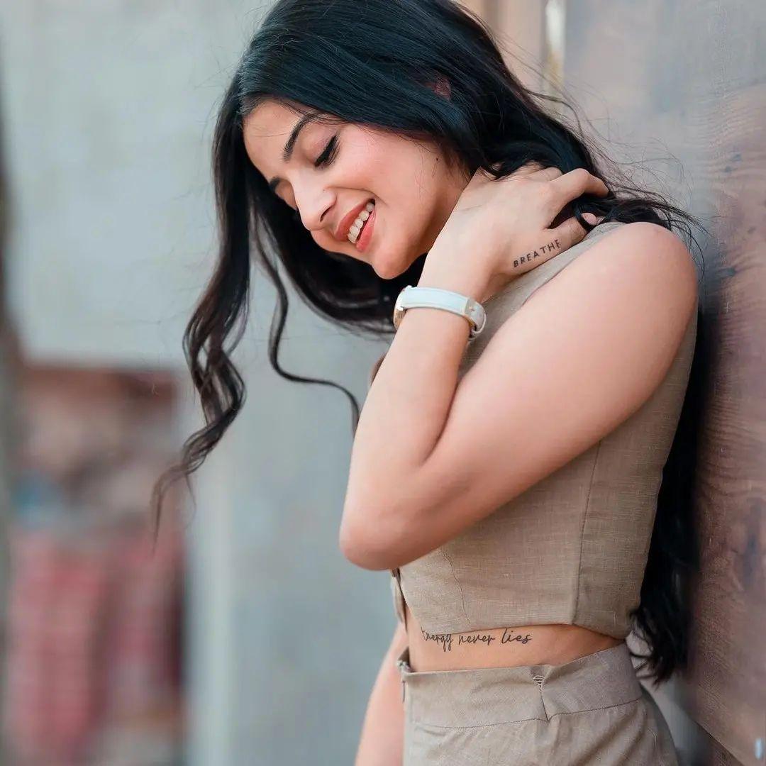Social media influencer Aryanshi sharma looking very glamours photos| latest hot and spicy photos gallery