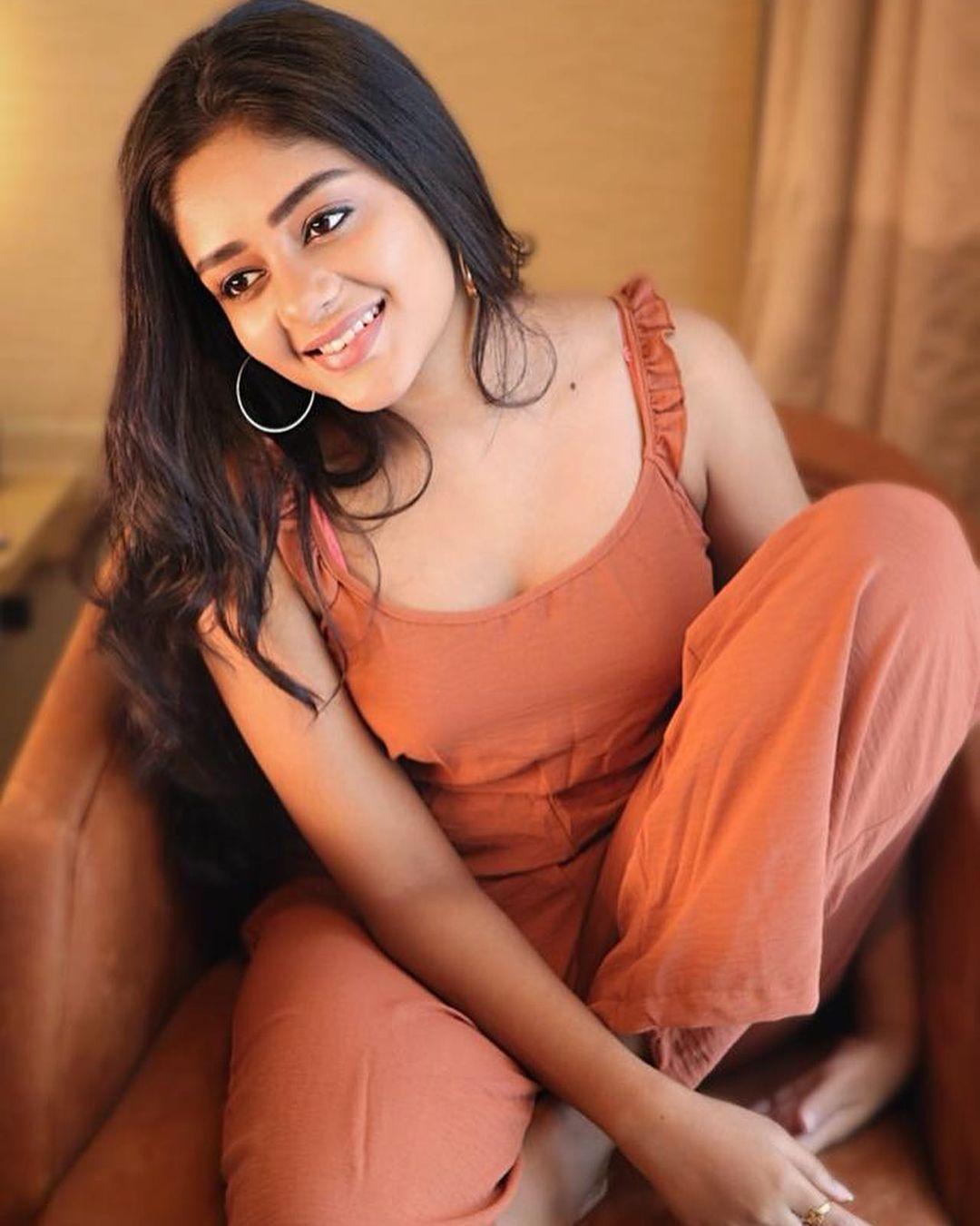 South Indian Actress Deepshikha exclusive hot and spicy stills| beautiful and cute picture