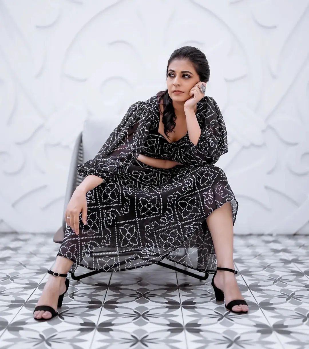 Malayalam actress Leona Lishoy exclusive hot and spicy stills| looking very attractive and cute stills