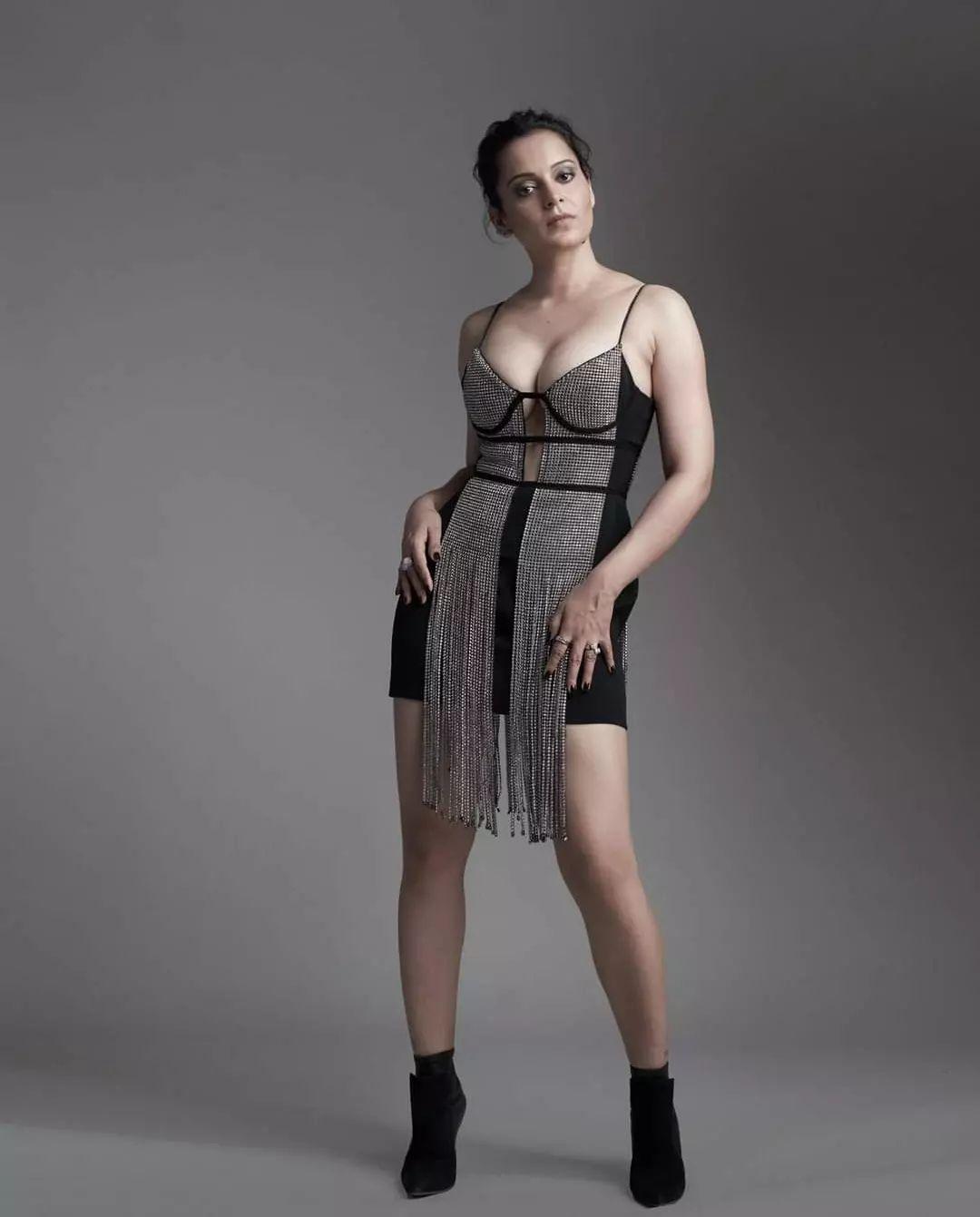 Bollywood actresses Kangana Ranaut exposing hot and spicy photos | looking very glamours and sexy photoshoot